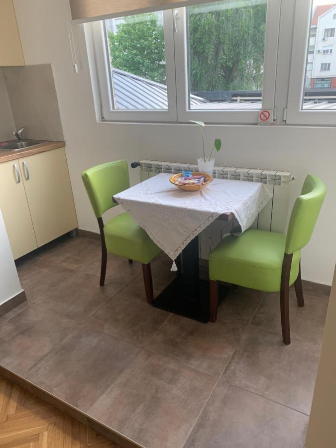 apartman Fuerte 2 Belgrad Exterior foto